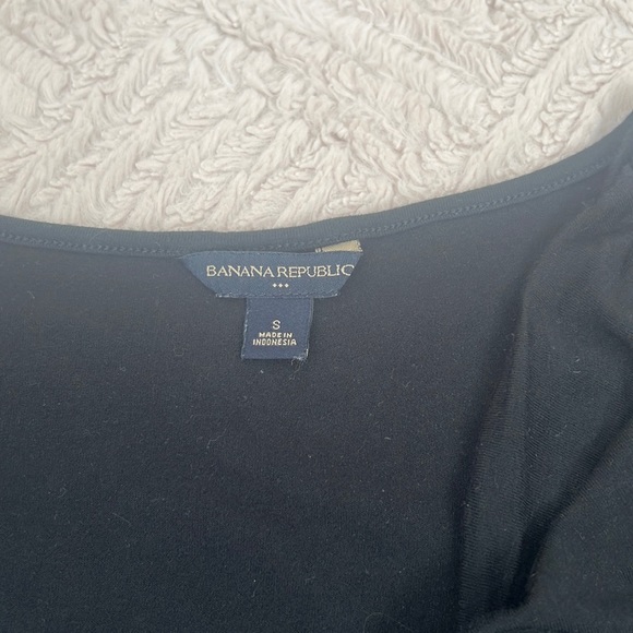 Banana Republic black long sleeve top cowl neck with button detail Size Small - Picture 4 of 16